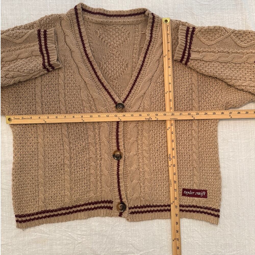 Taylor Swift authentic rare 2020 holiday beige red Folklore cardigan sweater XL - Picture 2 of 12
